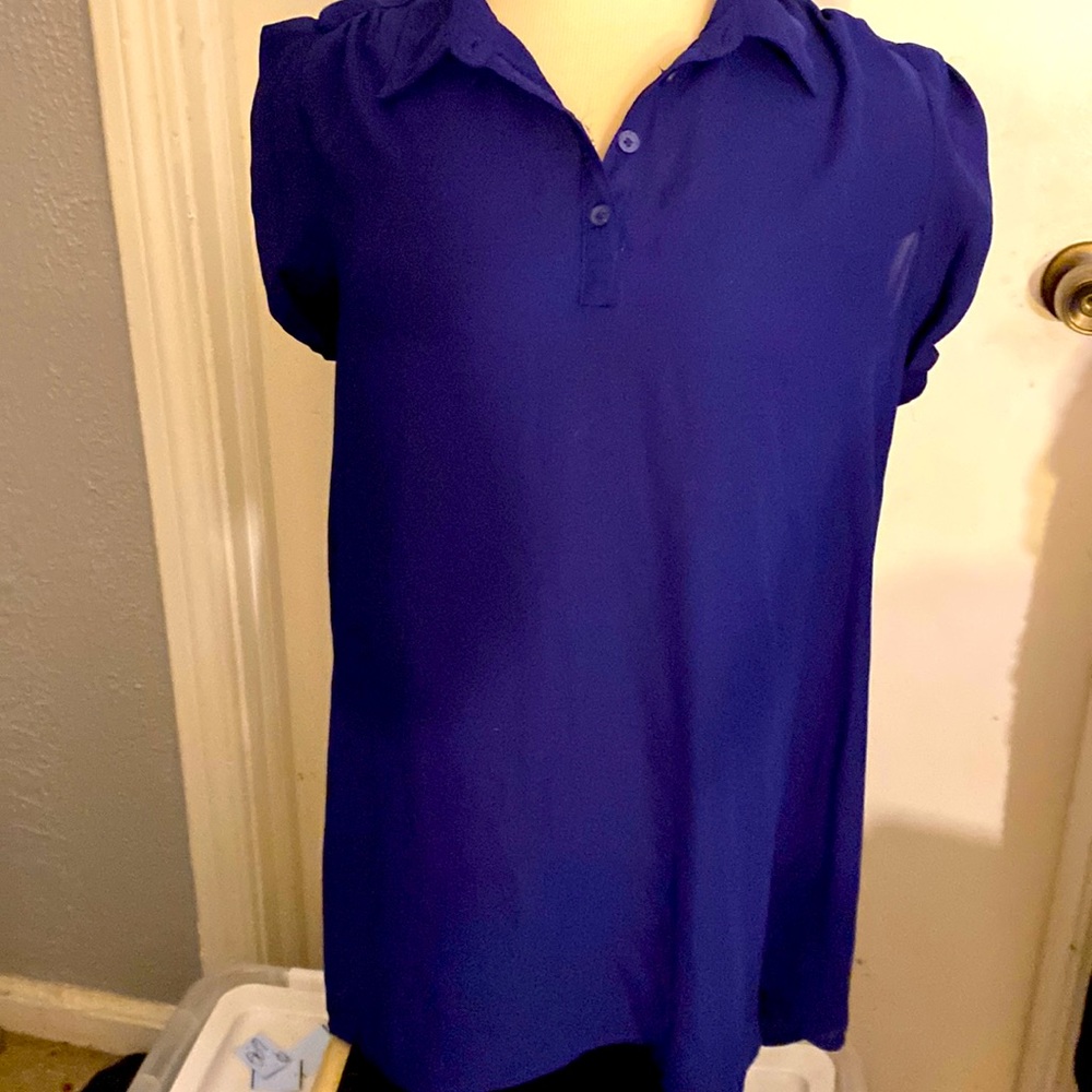 Liz Lange maternity short sleeve top size Medium
